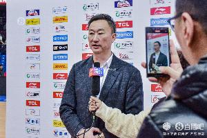 妻子:以为哼艹二阶段在跟我冷战 其实他在热恋 青岛GM:他魂不守舍