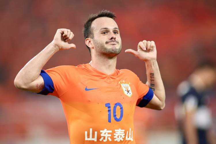 xingkongsports-瓦神！瓦科24场3次戴帽、1次大四喜，22球0点球领跑中超射手榜！